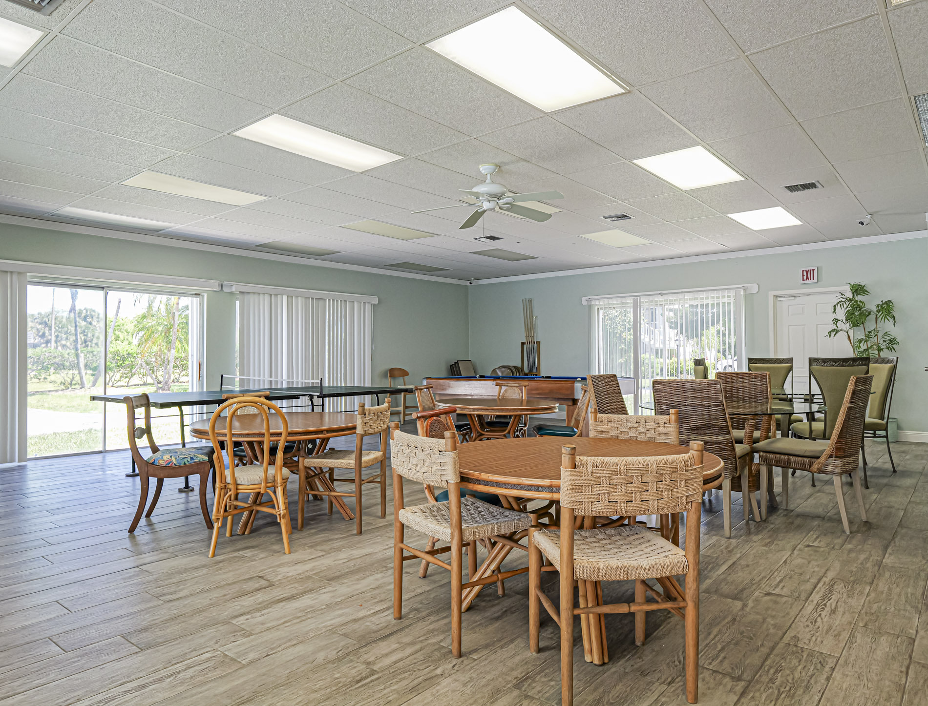 Clubhouse Meeting Room - 1901 Indian River Blvd