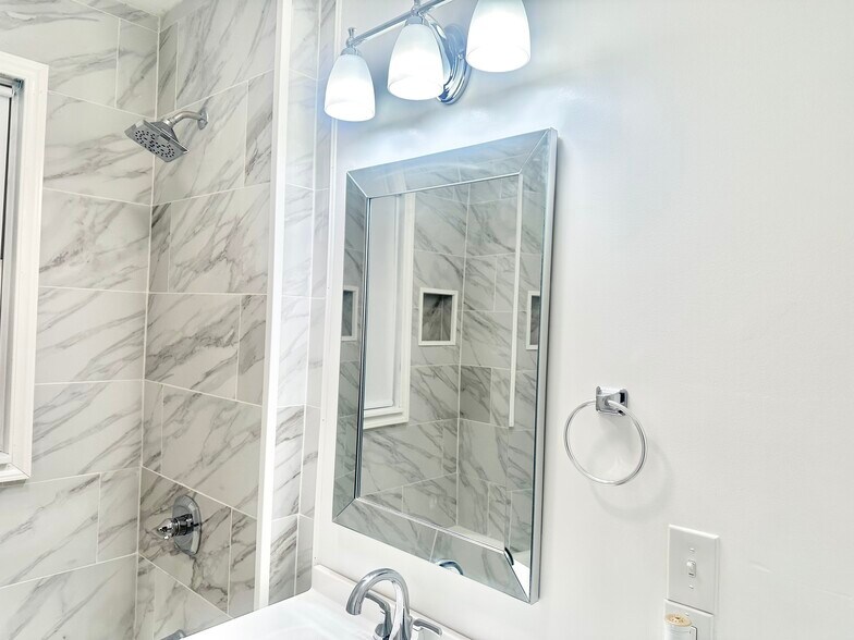 Building Photo - 67 Tremont Ave