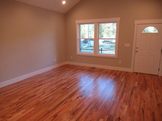 Building Photo - Beautiful New  – 3 Bedroom, 2 Bath Home in...