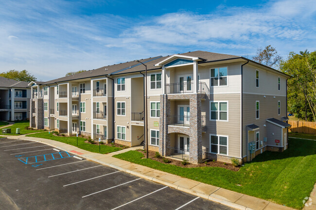 Building Photo - Lone Oak Meadows