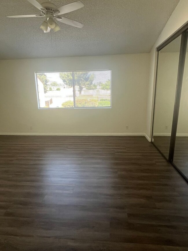 Building Photo - 555 S Azusa Ave
