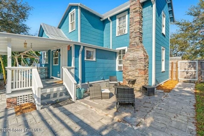 Building Photo - 1654 Highland Ave