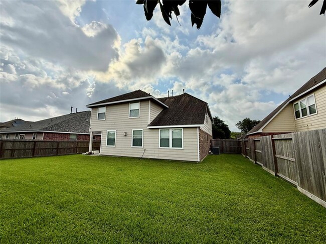 Building Photo - 804 Harvard Pointe Dr