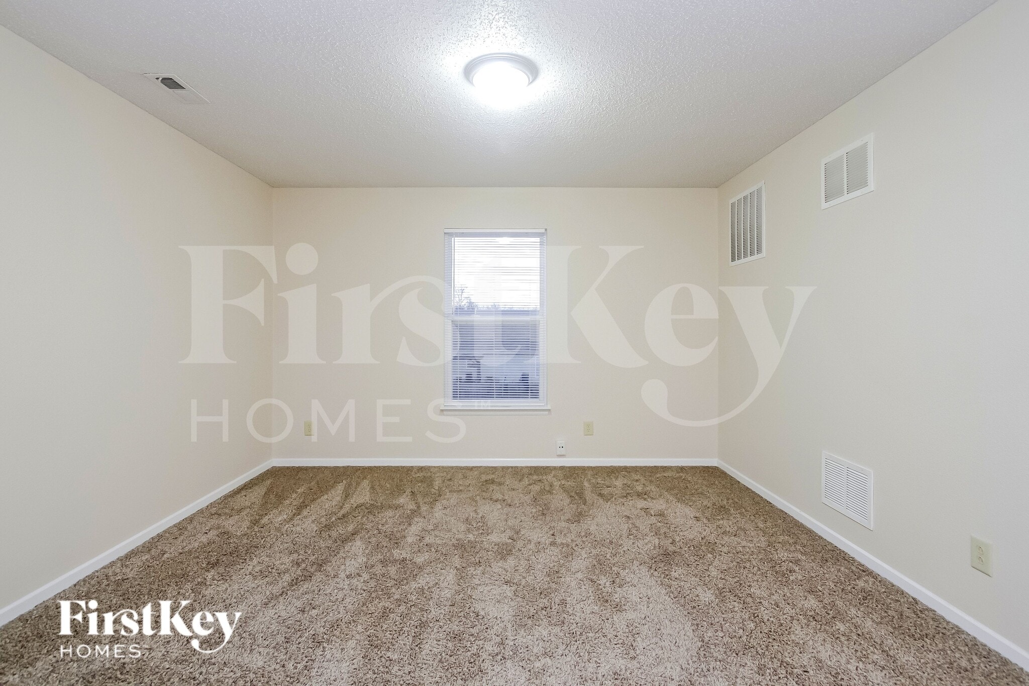 Building Photo - 12401 Rose Haven Dr