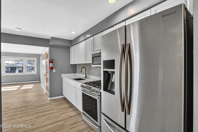 Building Photo - 217 Orange Ave