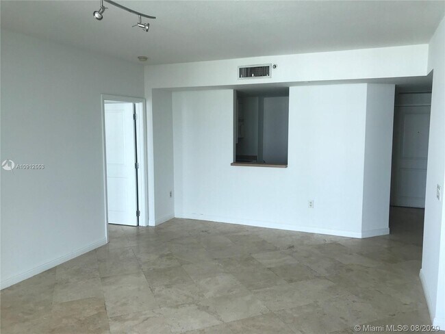 Building Photo - 1250 S Miami Ave