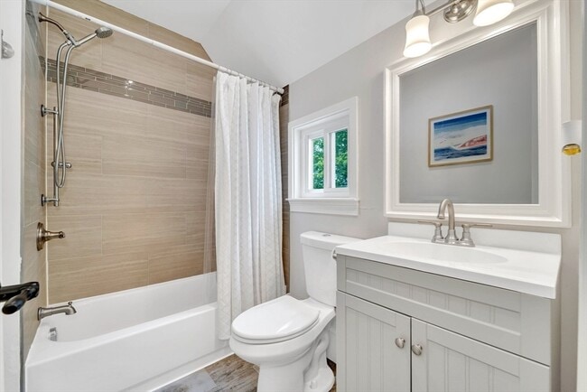 Building Photo - 3 Highet Ave