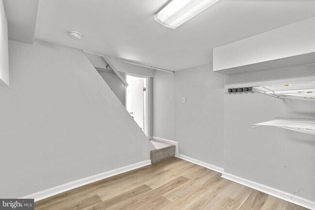 Building Photo - 1405 Reynolds St