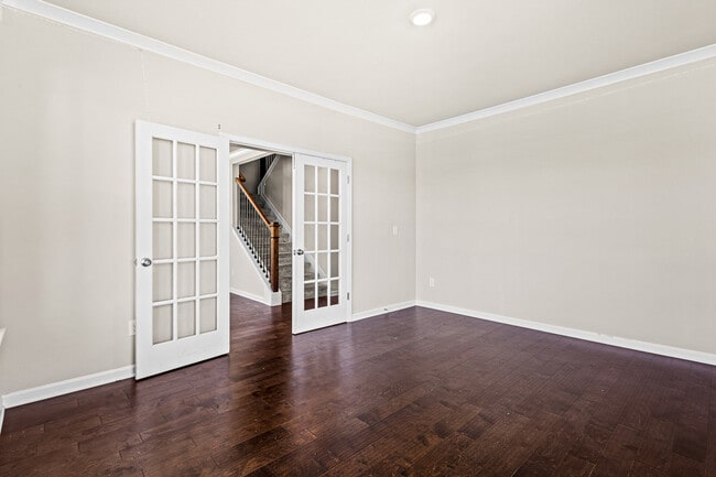 Building Photo - 2635 Ridge Manor Dr