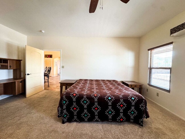 Building Photo - “Well Maintained 2-Bedroom, 2-Bathroom Home in Foothills”