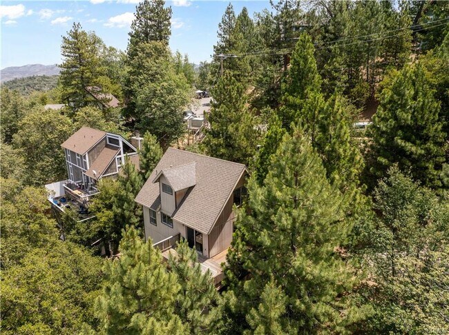 Building Photo - 1334 St Anton Dr