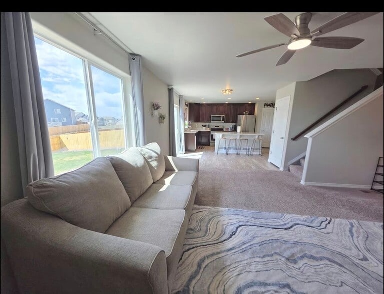 Building Photo - 6784 Skuna Dr