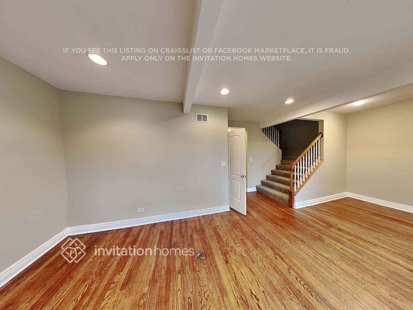 Building Photo - 1939 N Sayre Ave