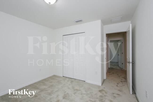 Building Photo - 4611 Belladonna Ave