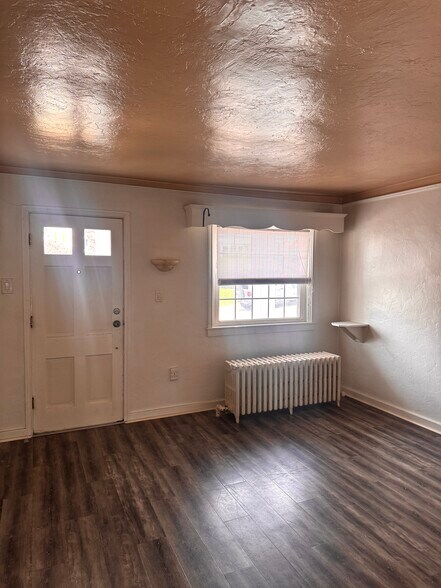 Building Photo - 531 Bluff St