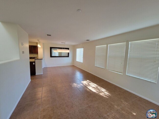 Building Photo - 642 Brewer Rd