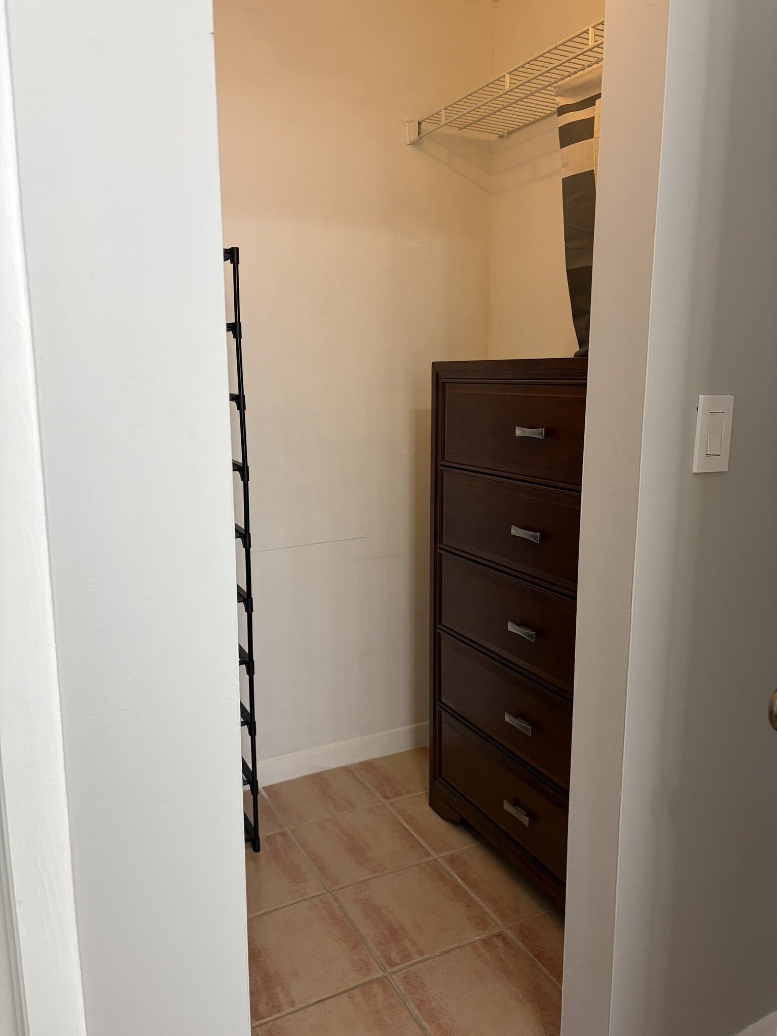 Walk-in Closet - 14601 SW 122nd Pl
