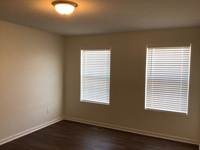 Building Photo - 59 Kameron Dr