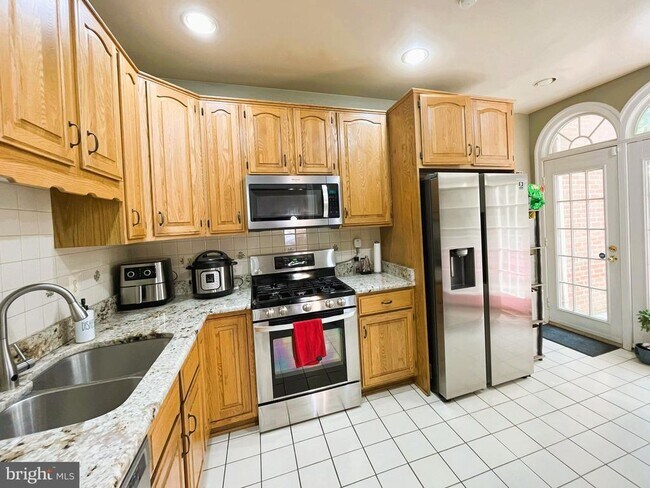 Building Photo - 2179 Wolftrap Ct