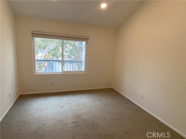 Building Photo - 302 Lemon Grove
