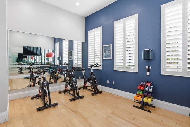 Building Photo - 3611 High Ridge Rd