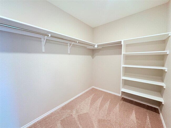 Building Photo - 301 Espresso Dr