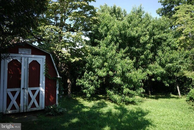 Building Photo - 252 Crosshill Rd