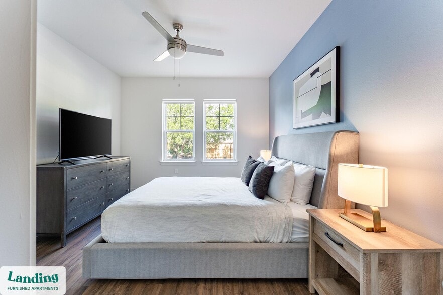 Building Photo - 1225 Utica Dr