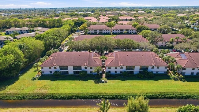 Building Photo - 5187 Europa Dr