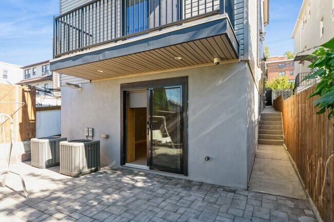 Building Photo - 225 Columbia Ave