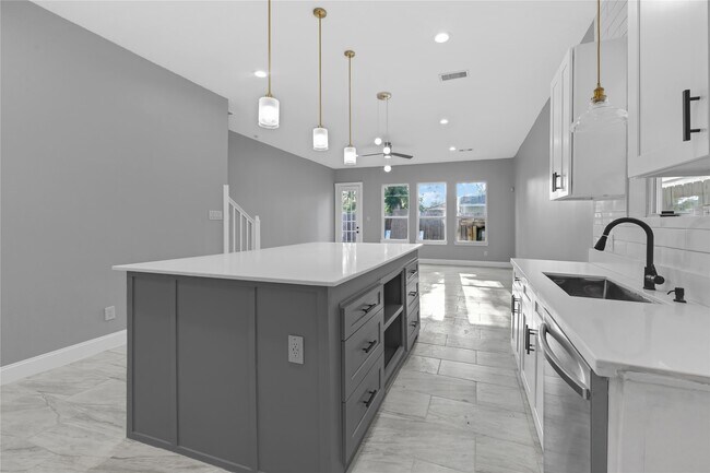 Building Photo - 2116 Sam Wilson St