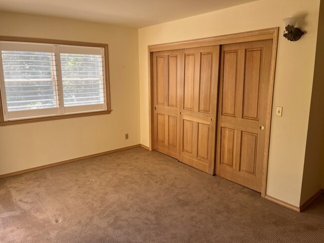 Building Photo - 18098 Chaparral Dr