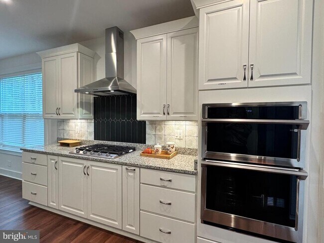Building Photo - 8708 Southrun Ct