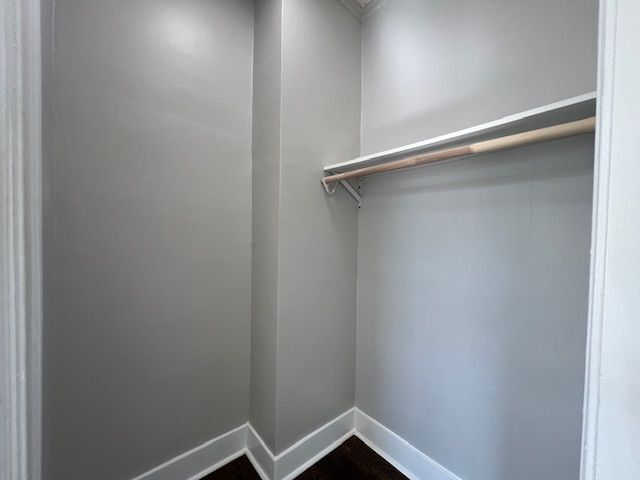 Building Photo - 6912 N Ashland Ave