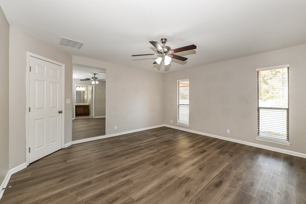 Building Photo - 5551 Edenfield Rd