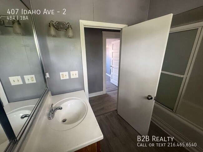 Building Photo - 407 Idaho Ave