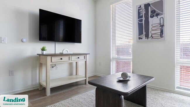 Building Photo - 815 Madison St