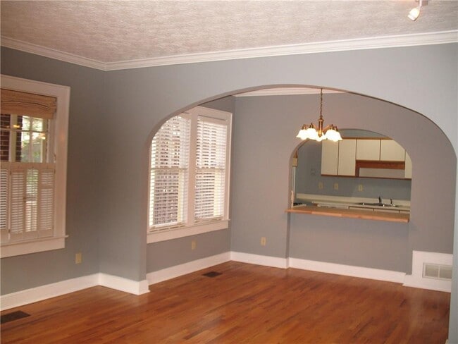 Building Photo - 789 Frederica St NE