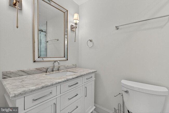 Building Photo - 3004 Marshall St