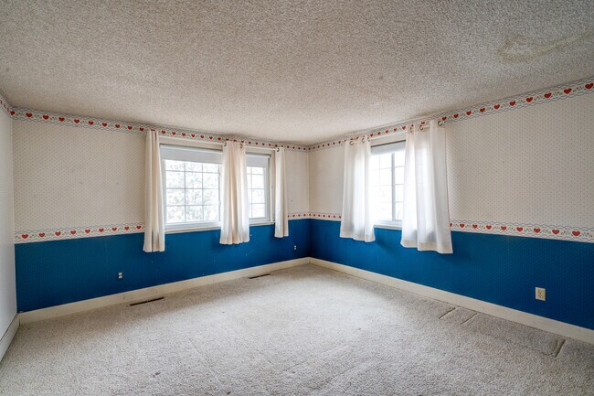 Building Photo - 7137 Milner Dr