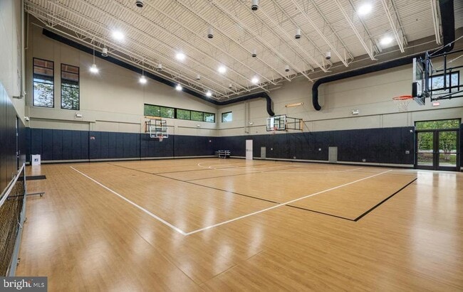 Building Photo - 44848 Tiverton Sq