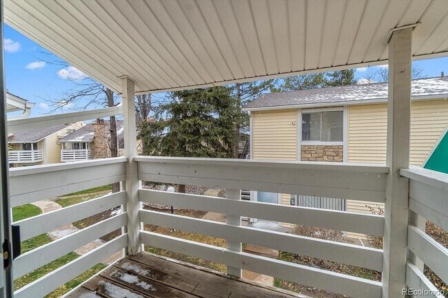 Building Photo - 8555 Fairmount Dr