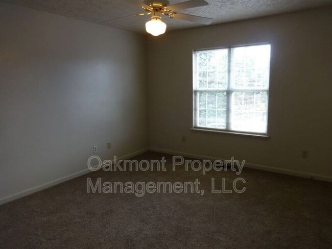 Building Photo - 610 Tally Dr