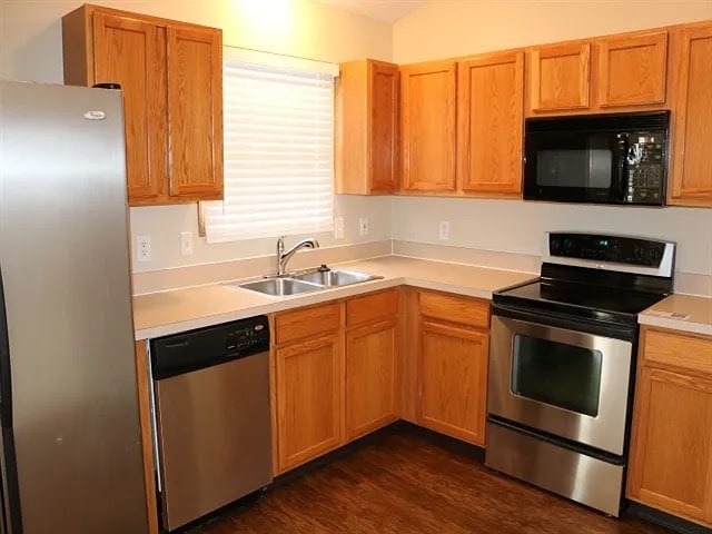 Building Photo - 5197 Echelon Dr