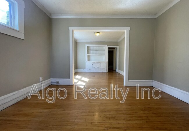 Building Photo - 3340 Stevens Ave