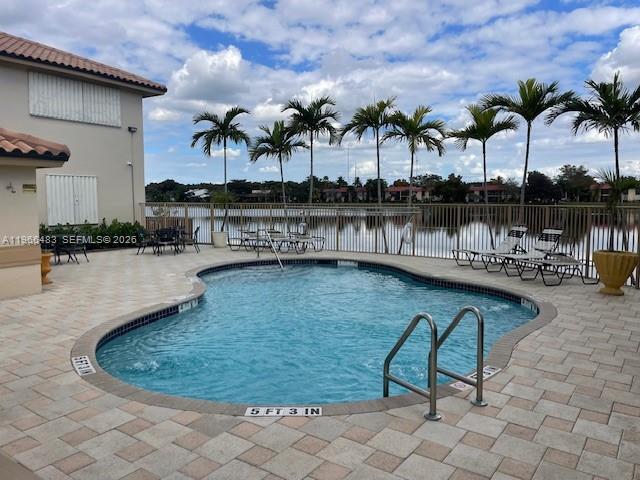 Building Photo - 703 NE 195th St