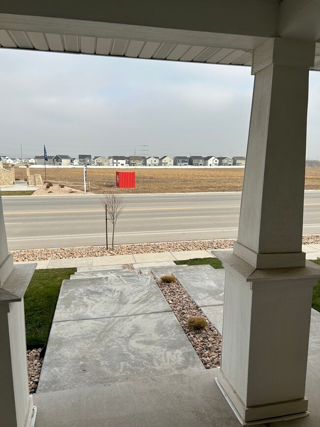 Building Photo - Great Townhome in Cold Spring Ranch - Lehi