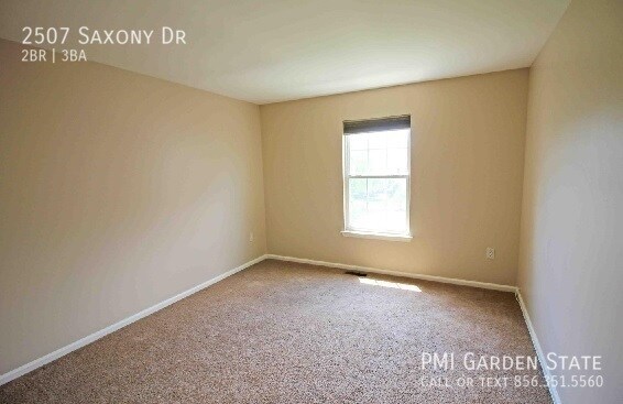 Building Photo - 2507 Saxony Dr