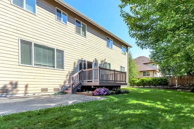 Building Photo - Beautiful Bell Hill Home in DuPont