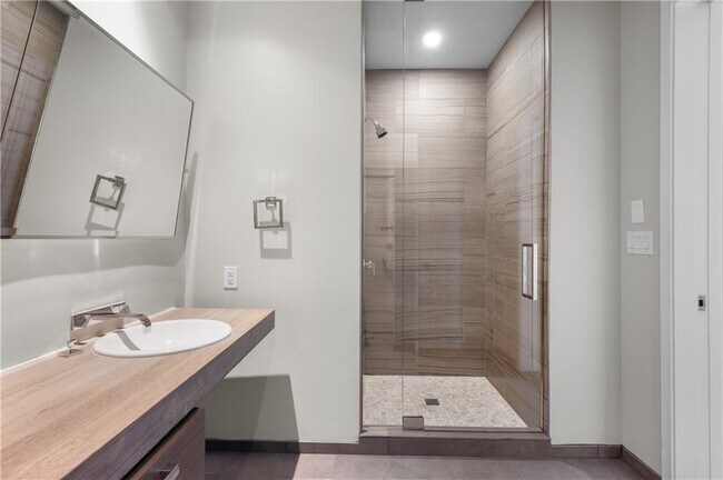 Building Photo - 45 Ivan Allen Jr Blvd NW